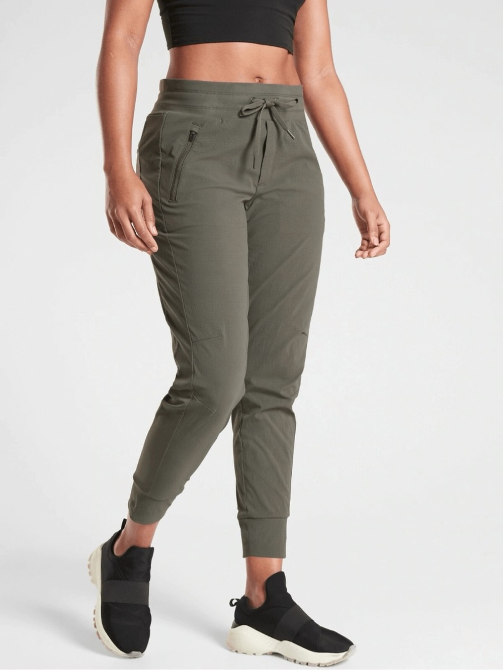 Athleta Trekkie north Women’s Olive Jogger Pants ripstop size 10 outdoor active
